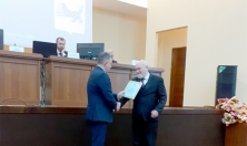 миниатюра - В День российской науки губернатор Иркутской области Игорь Иванович Кобзев вручил почётные грамоты работникам науки - дополнительный вид 2