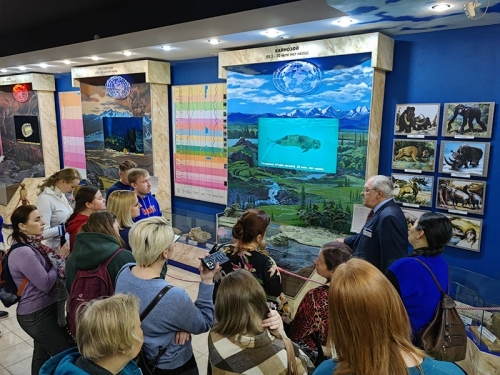 В Байкальском музее проведены курсы повышения квалификации для гидов-экскурсоводов по теме «Разработка и реализация программы экскурсий по экспозициям Байкальского музея» - основной вид