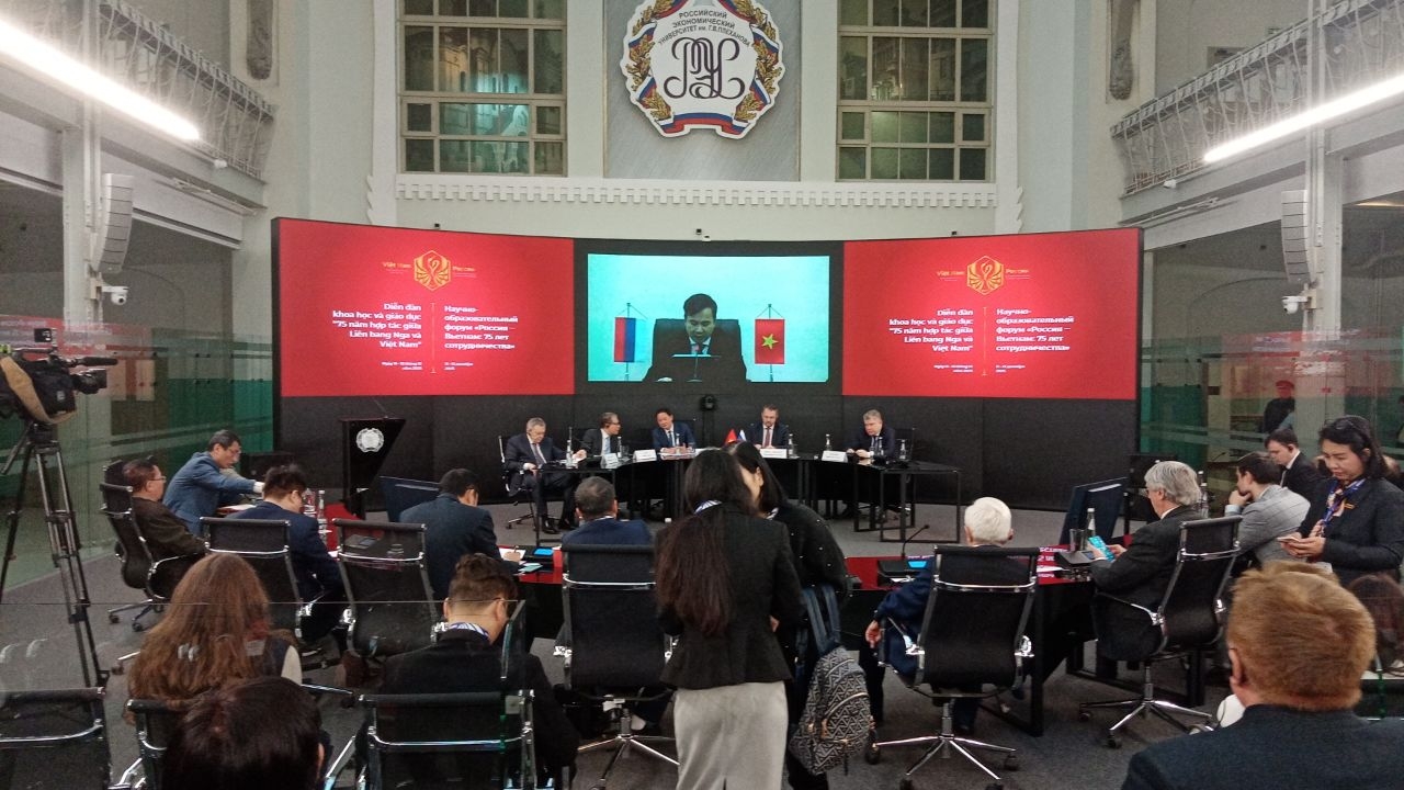 Байкальский музей СО РАН продолжает укреплять международные научные связи! - основной вид